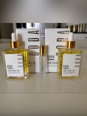 ✨2 NIB- Goda Silk Pheromone Body Oil Perfumes with Roller Bottle